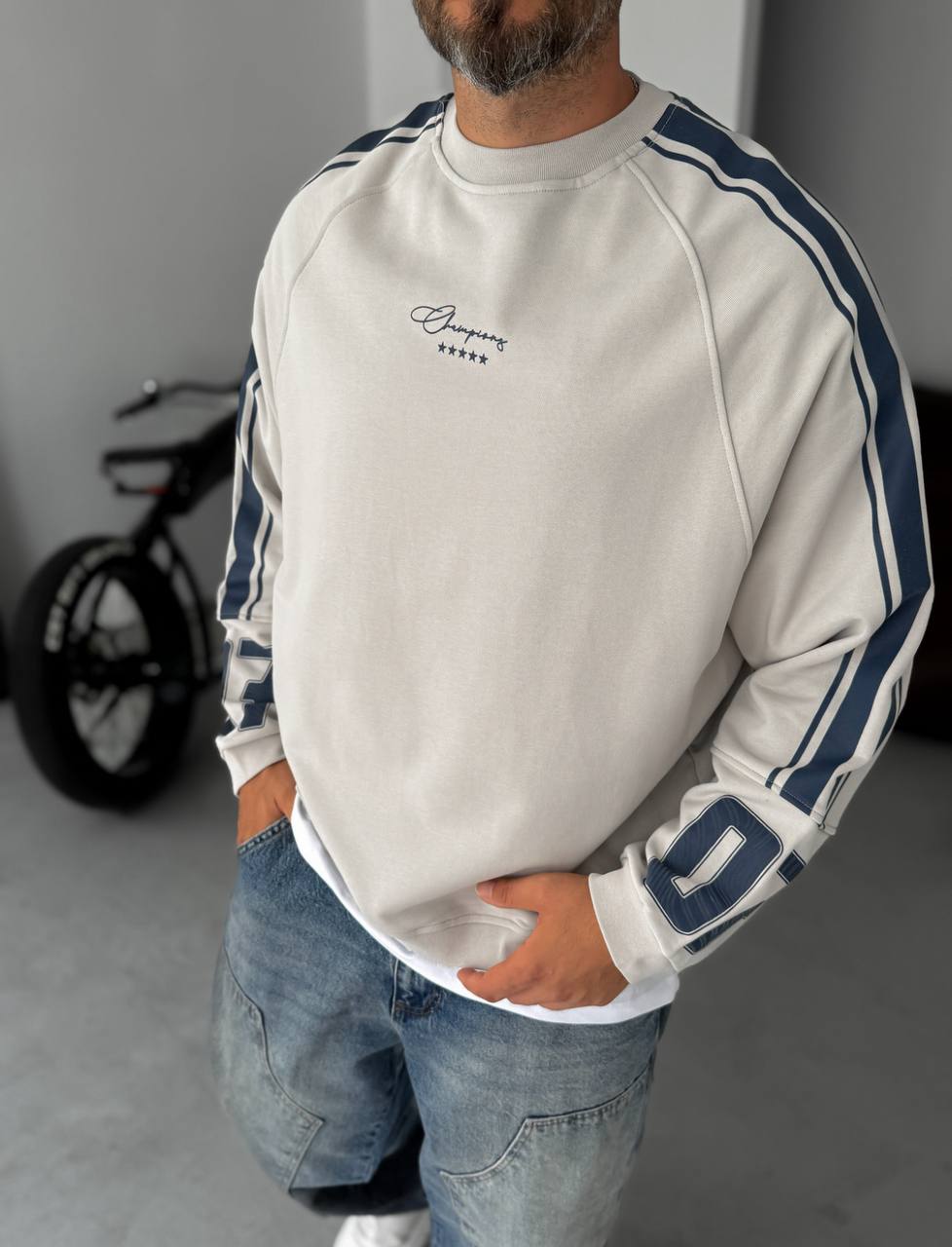 Sudadera Oversize Unisex con Rayas Universitarias