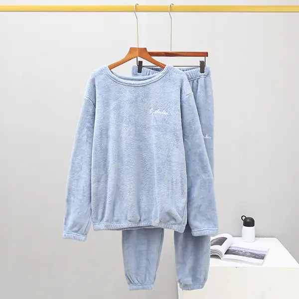 Women's Winter Cozy Loungewear Set with Fleece Pants