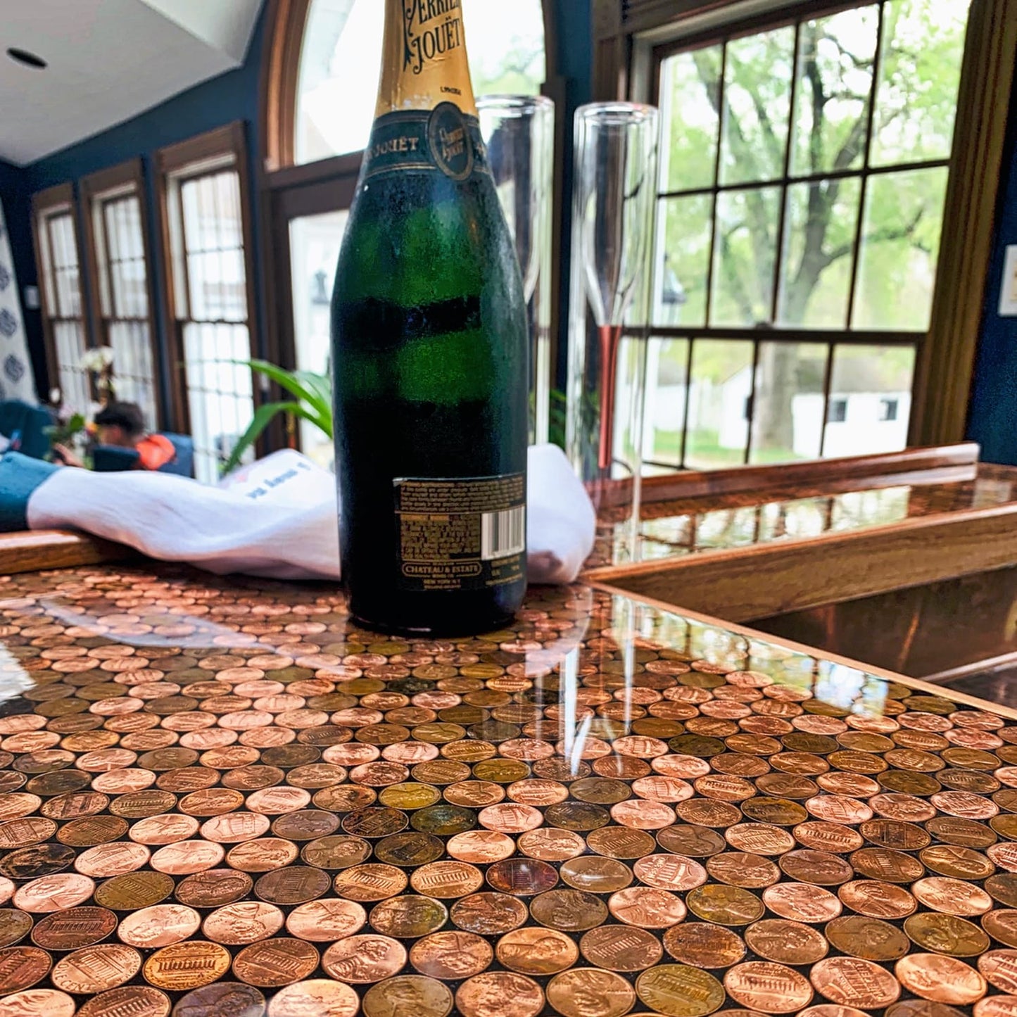 Bar Top and Table Top Clear Epoxy Resin 1 Gallon