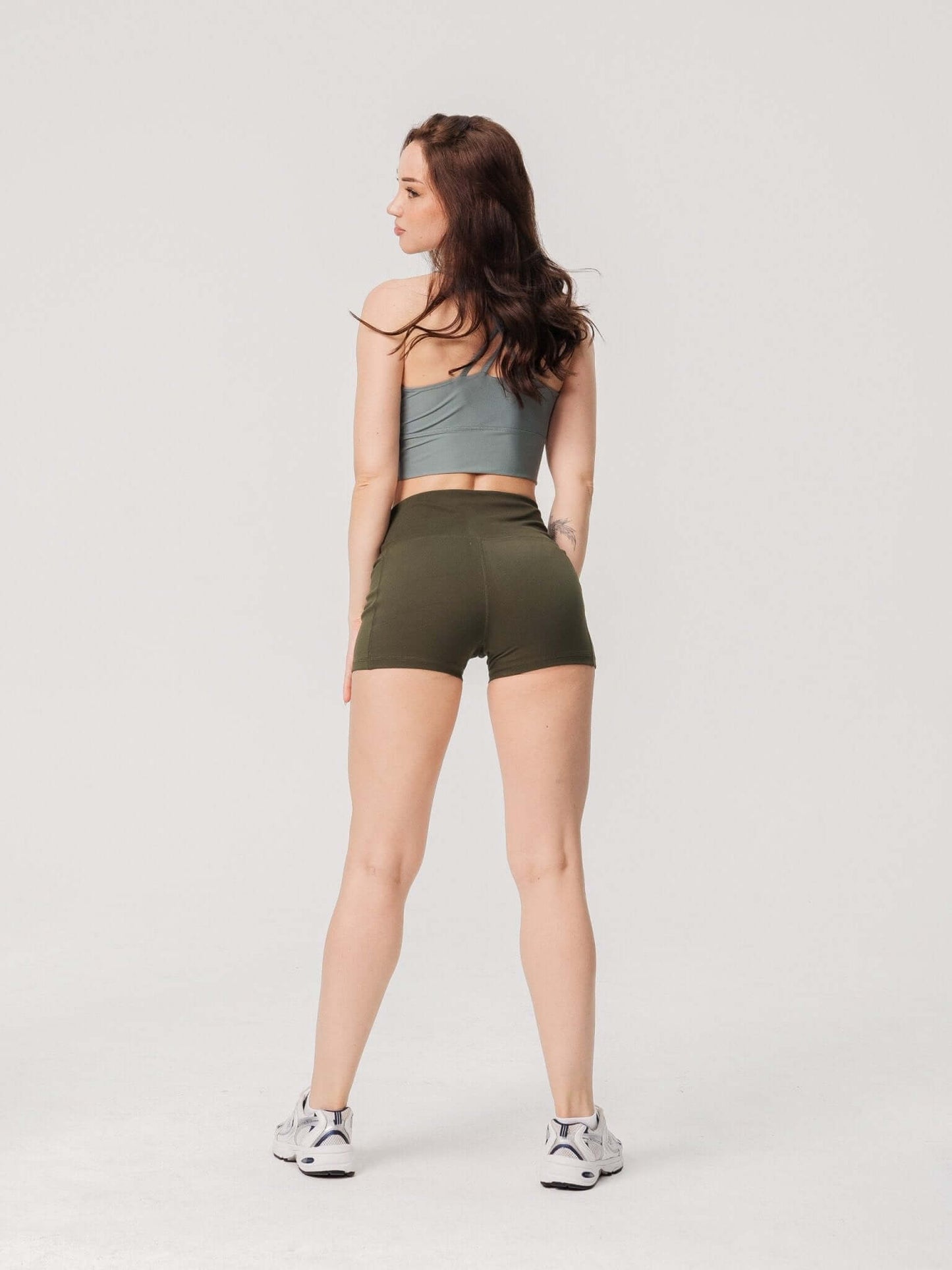 Three Pocket Basic Short