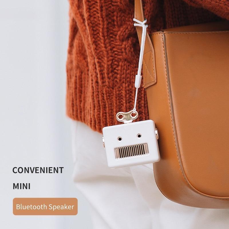 Robot Head Bluetooth Speaker