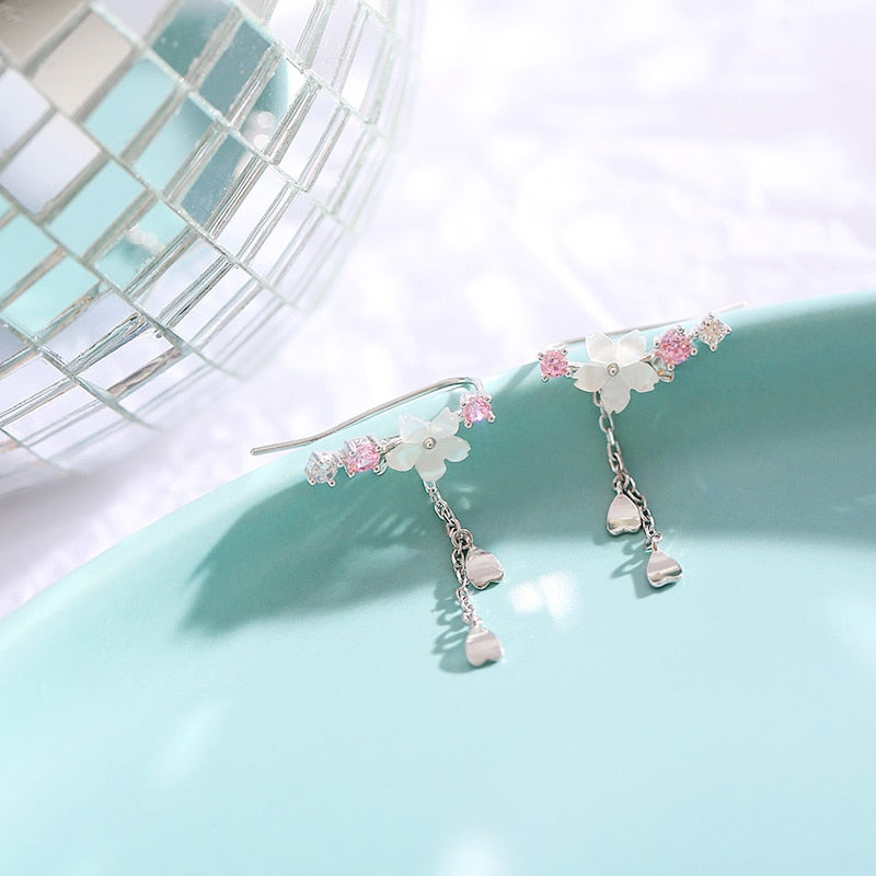 Pendientes con colgante de flor de cerezo