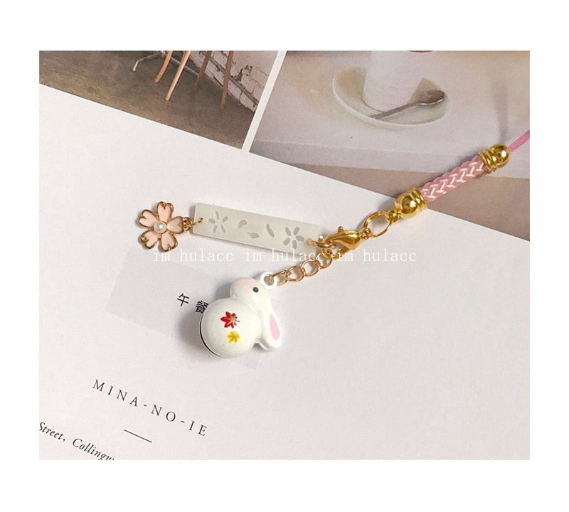 Colgante de teléfono con diseño de conejo Sakura