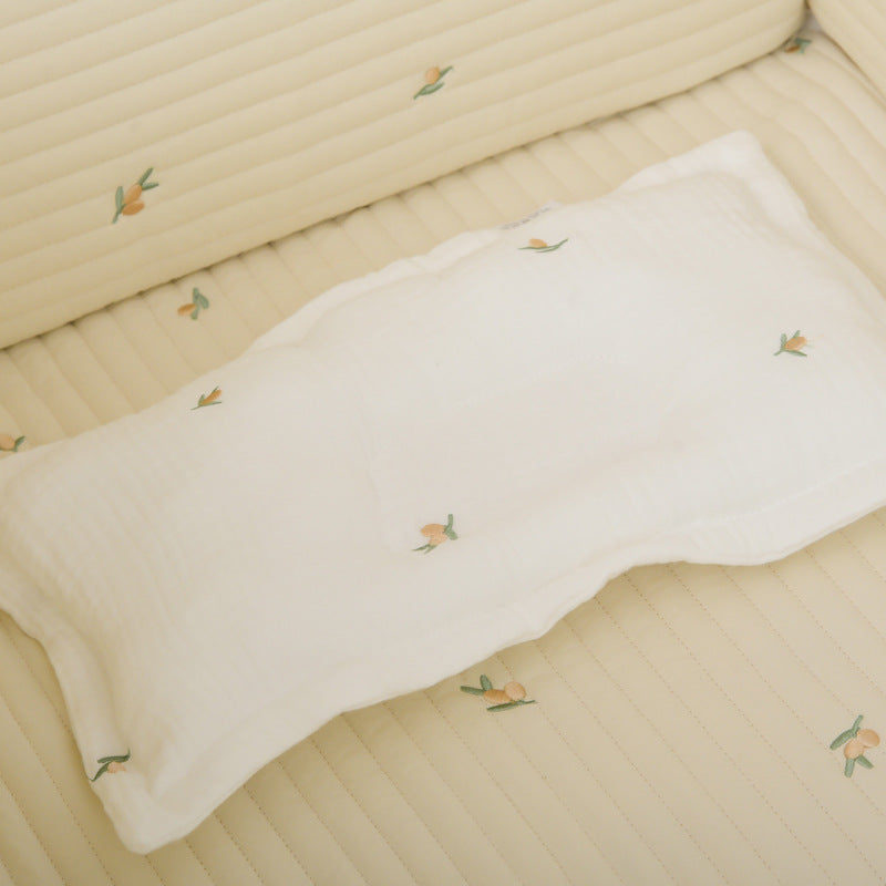 Almohada moldeada para niños, algodón de gasa transpirable y suave con bordado, almohada universal para bebé para todas las estaciones