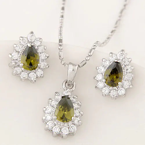 Conjunto de pendientes y collar de circonita de cristal coreano