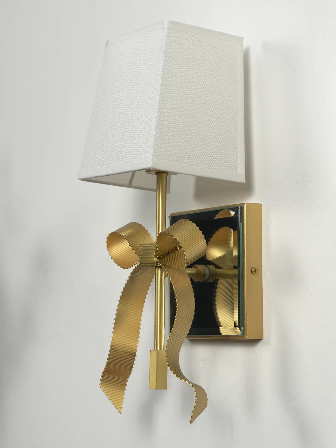 Aplique de pared con lazo
