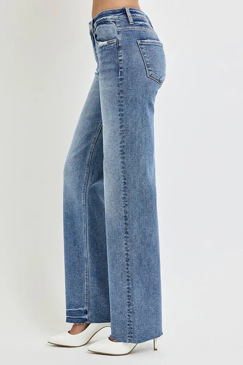 Women's Straight Leg Jeans Jeans - High Rise with Pockets - Everyday Straight Leg