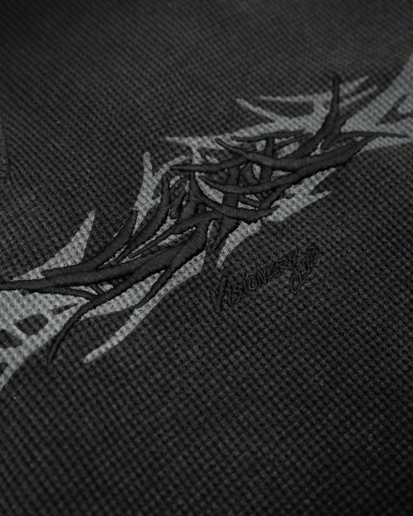 SUDADERA CON CAPUCHA DE PUNTO TÉRMICO X-RAY V2 (NEGRO SOMBRA)