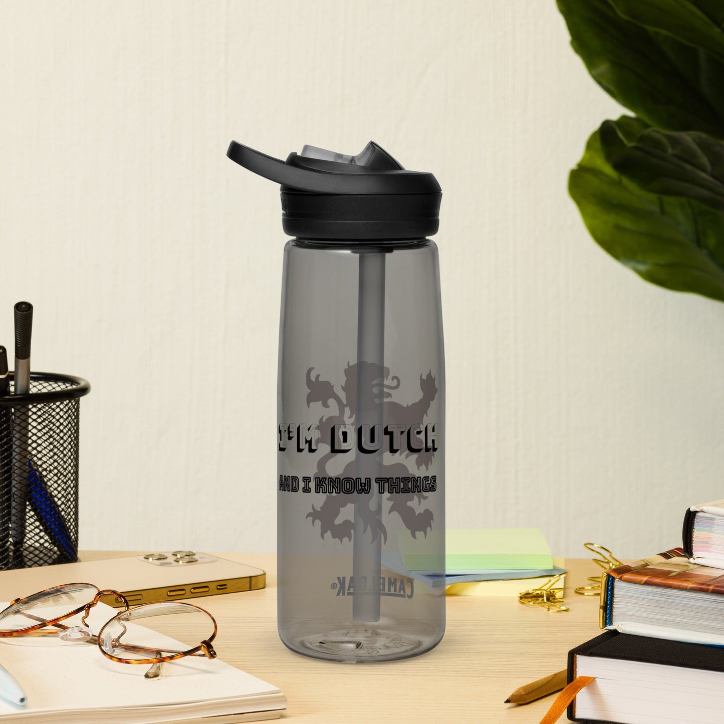 Kamelenrug Leeuw - CamelBak® Sports water bottle