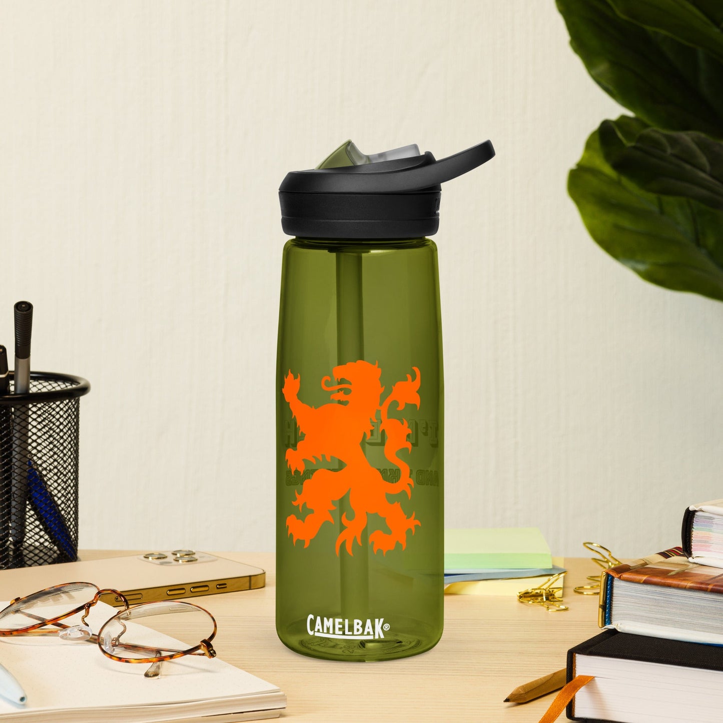 Kamelenrug Leeuw - CamelBak® Sports water bottle
