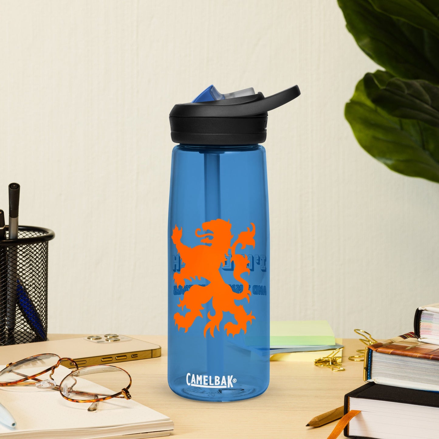 Kamelenrug Leeuw - CamelBak® Sports water bottle