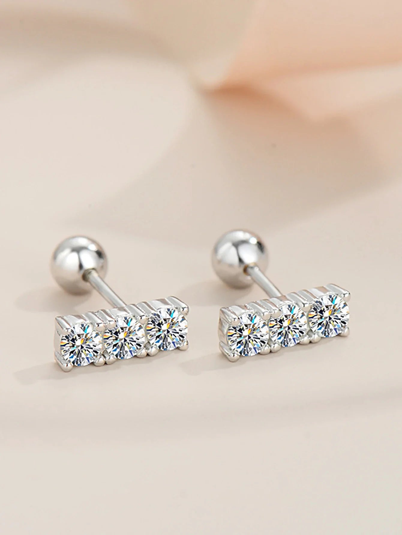 Sterling Silver 925 Moissanite Stud Earrings 0.6ct Total Straight Row