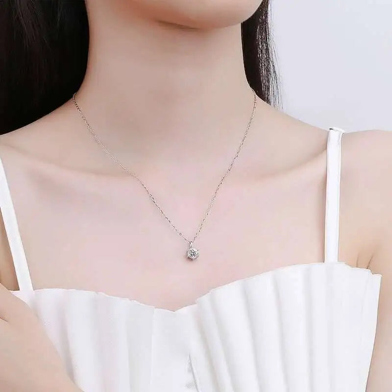 Conjunto de joyas de moissanita de plata de ley 925 de 2,5 CT y color D, collar y pendientes