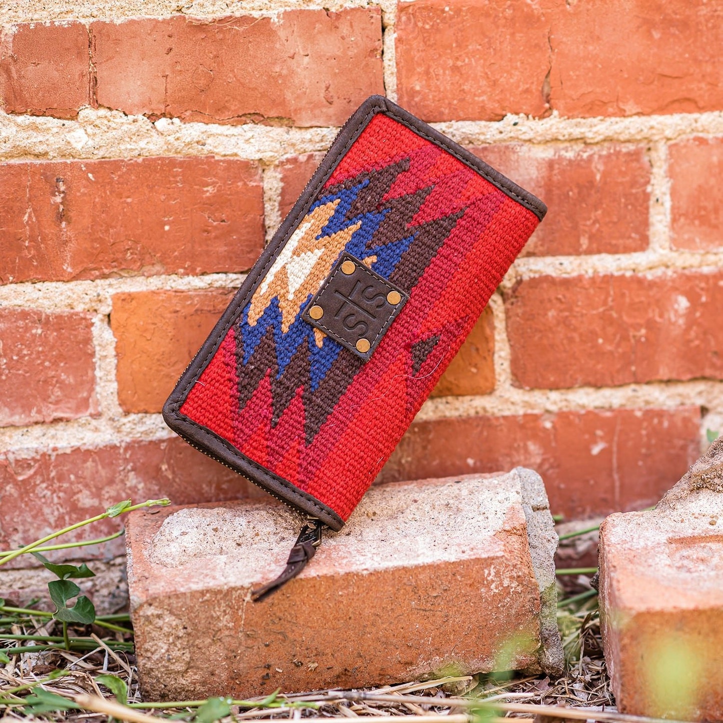 Billetera Western Bifold con Cremallera Perimetral STS Crimson Sun para Dama