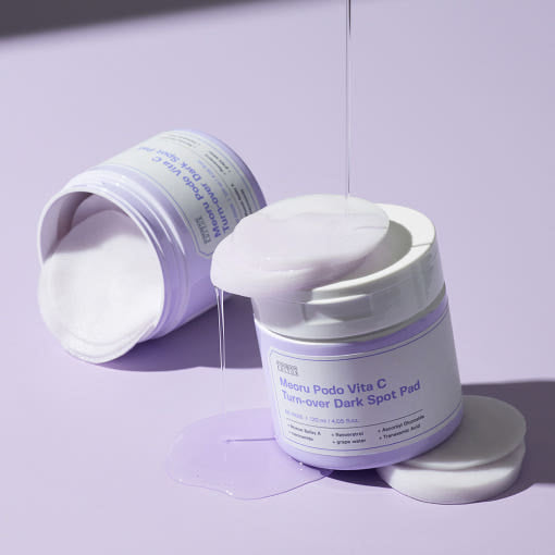 SUNGBOON EDITOR Meoru Podo Vita C Turn-Over Dark Spot Pad 140ml/60pads