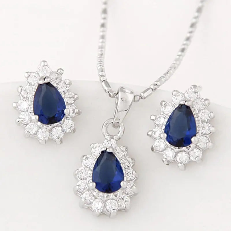 Conjunto de pendientes y collar de circonita de cristal coreano