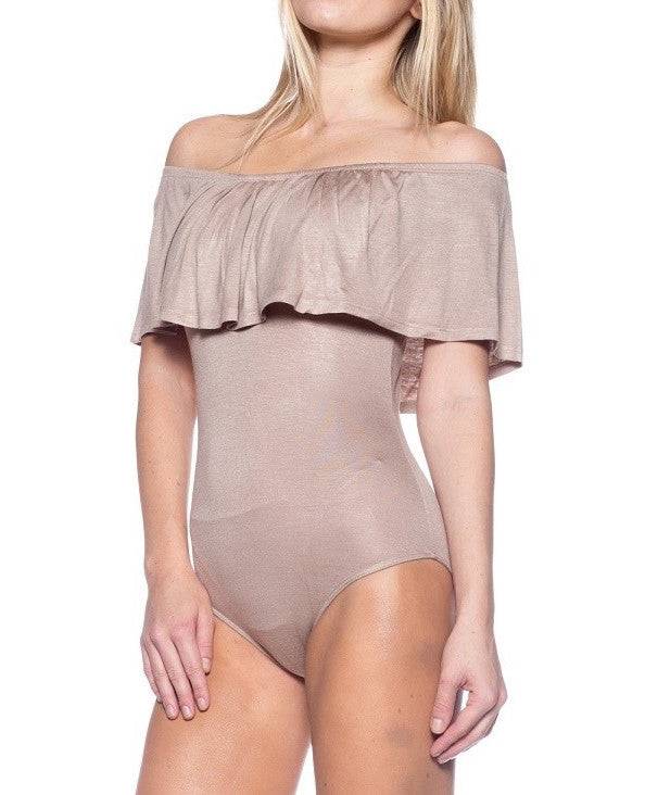 Body de volantes sin hombros (tres colores disponibles)