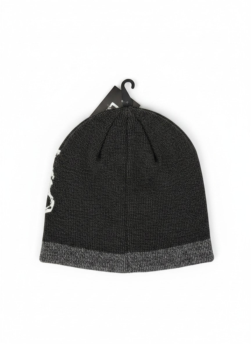 Beware Skull Knit Beanie Gray/White