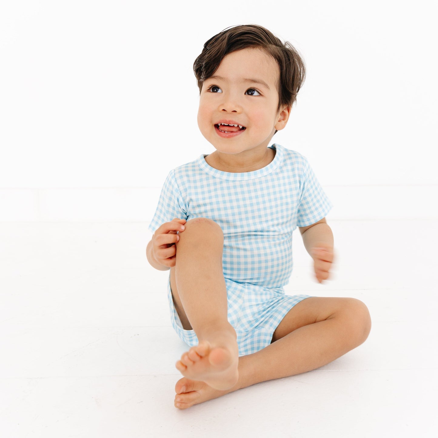Conjunto de pijama de bambú de dos piezas para bebé Harbor Gingham de manga corta y pantalones cortos