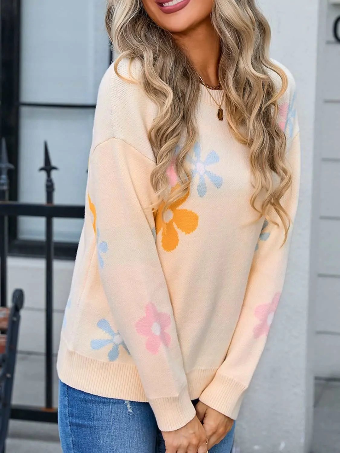 T-Shirts Trendsi Knit Tops - Floral print sweater, round neck - Premium Quality