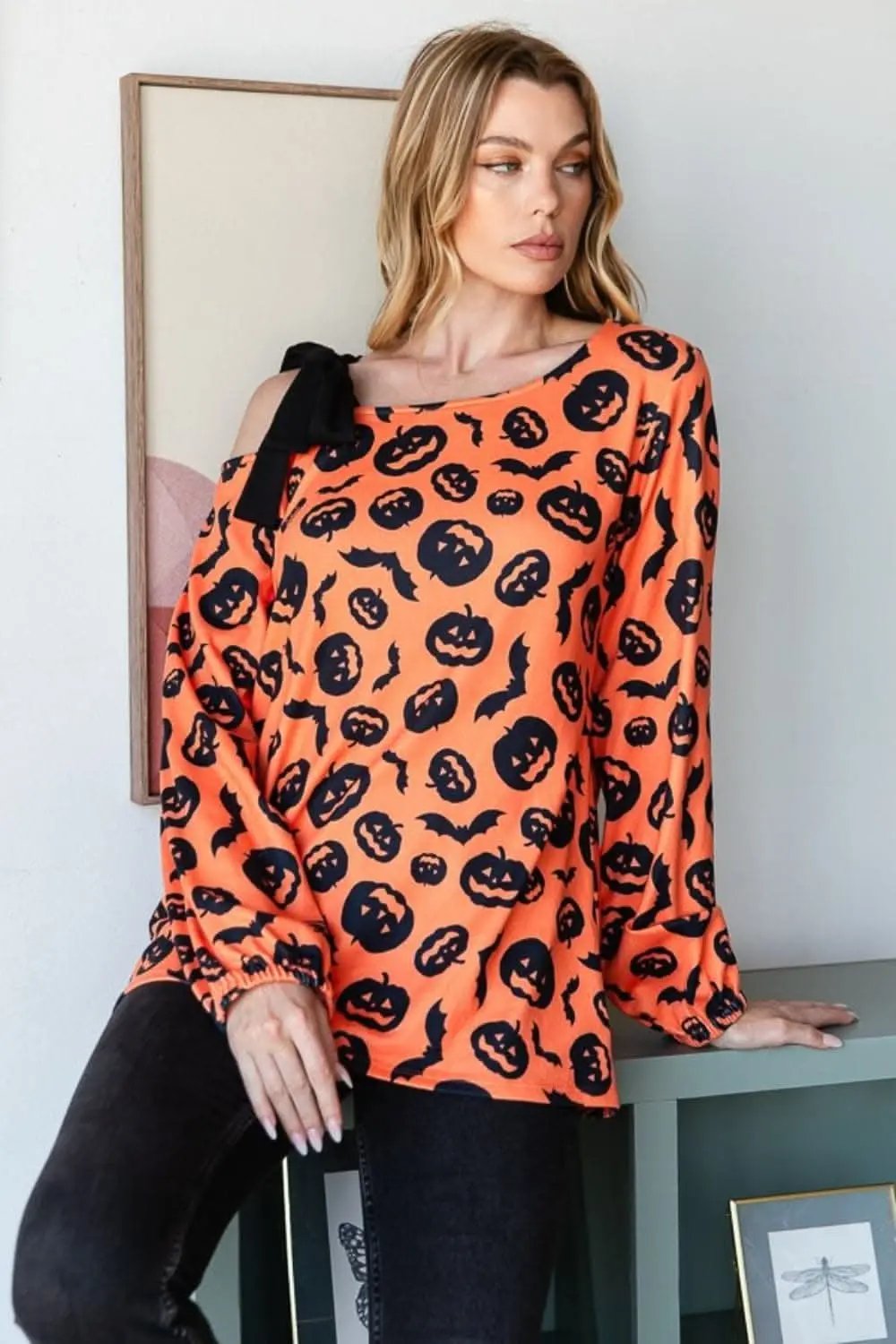 Shoes Trendsi Pumpkin Print Tee Women's Fall Fashion Top One-Shoulder, Trendy