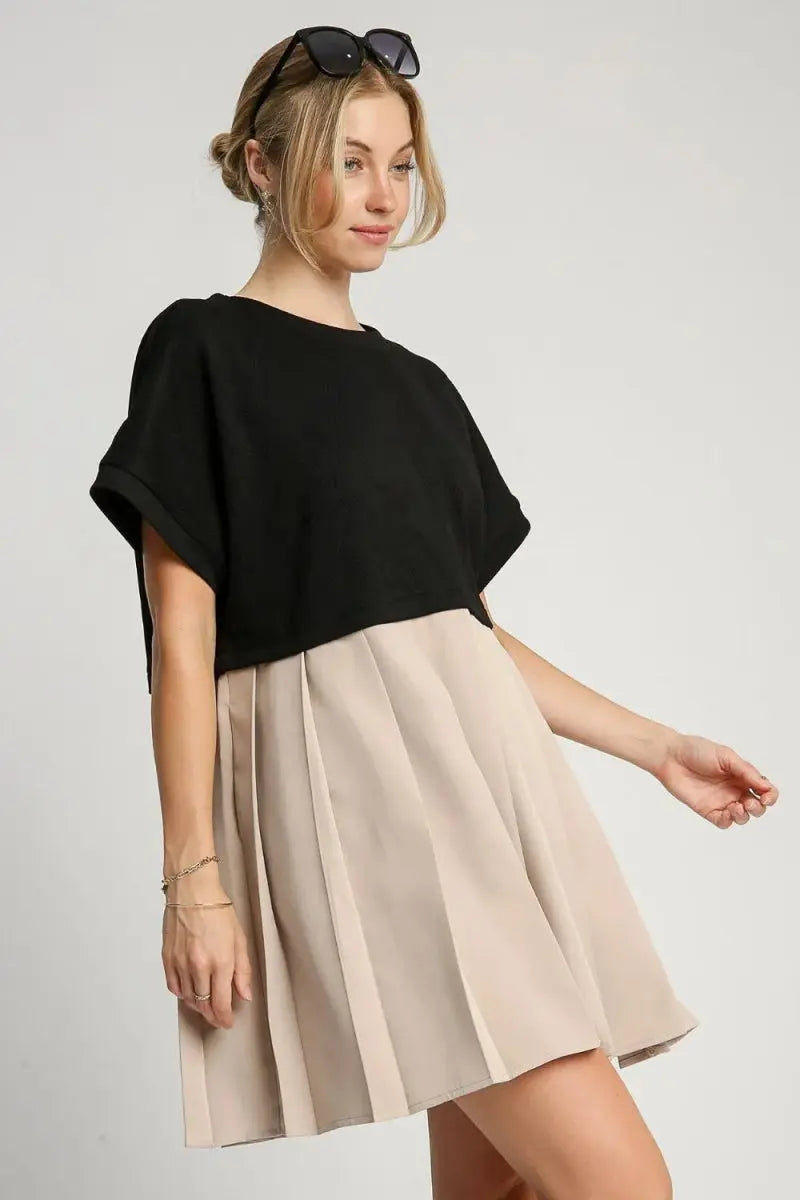 Dresses Trendsi Round Neck Pleated Dress Women's Plus Size Casual Dress with Pockets