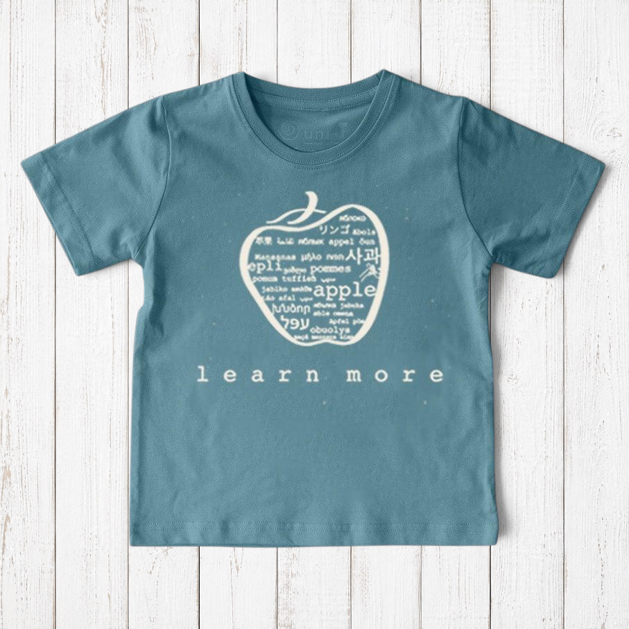 Camiseta "Más información" de Apple para niños