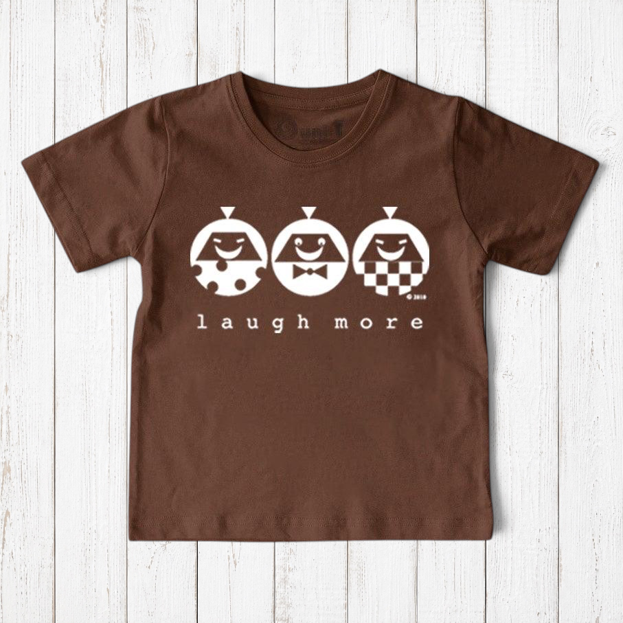 Camiseta infantil con diseño "Laugh More" de Happy Vibe