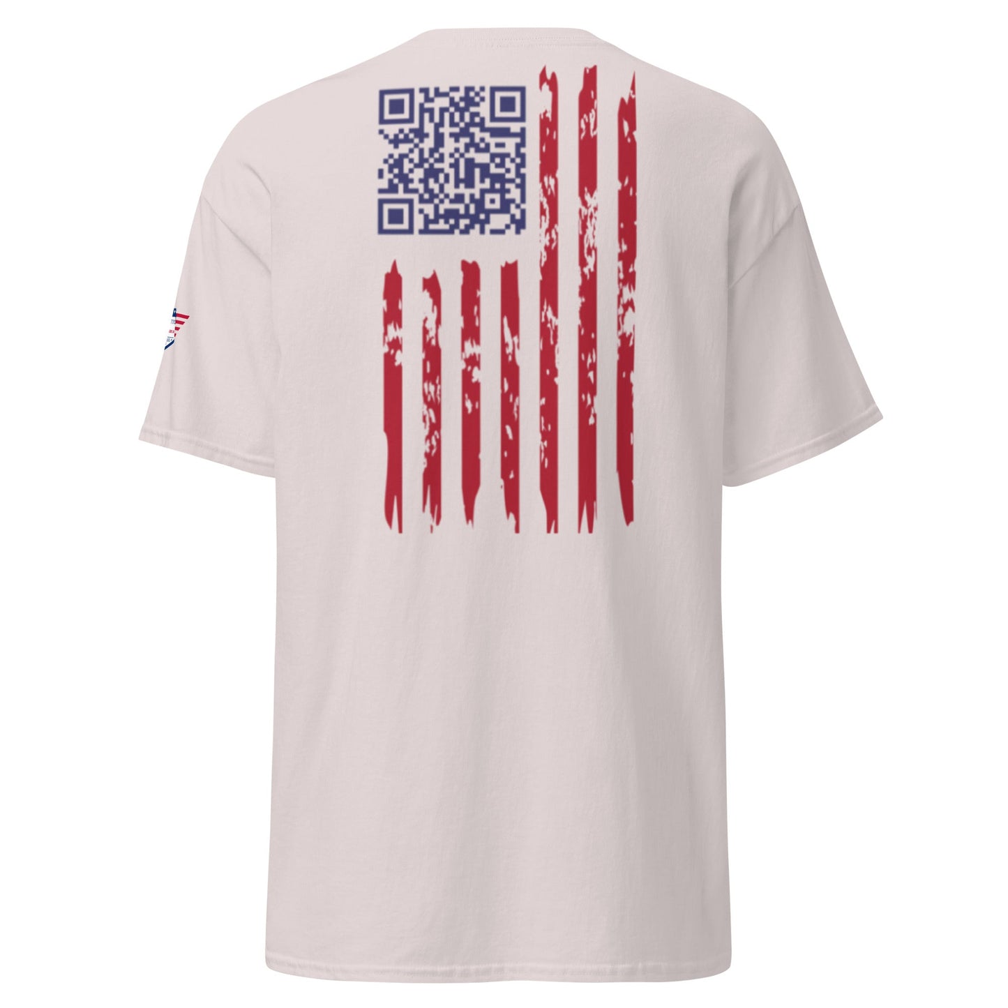 LIBERTAD - Con bandera con código QR de Trump bailando en la espalda