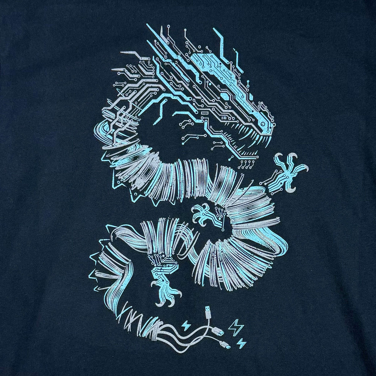 Camiseta de peso pesado Volt Dragon