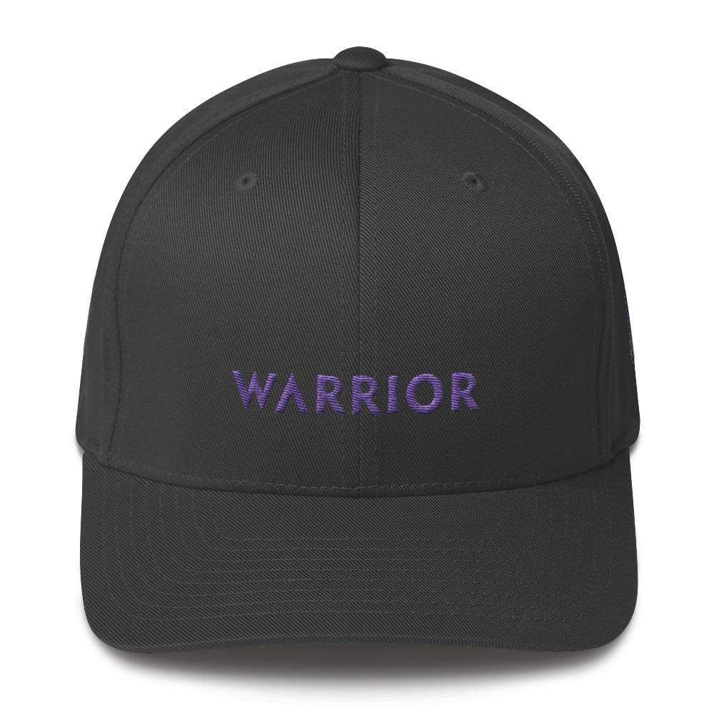 Gorra Ajustada de Sarga con Cinta Morada y Diseño Guerrero