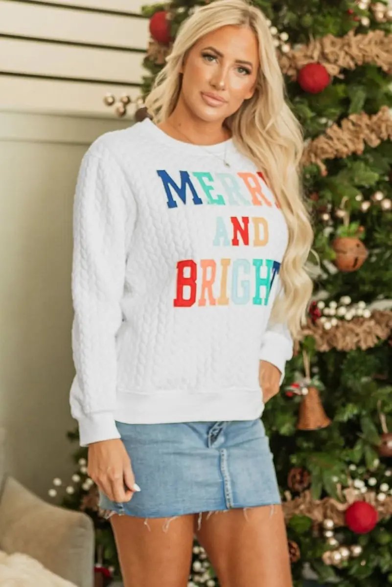 Sweatshirt - Cable Knit - Cozy Winter Essential