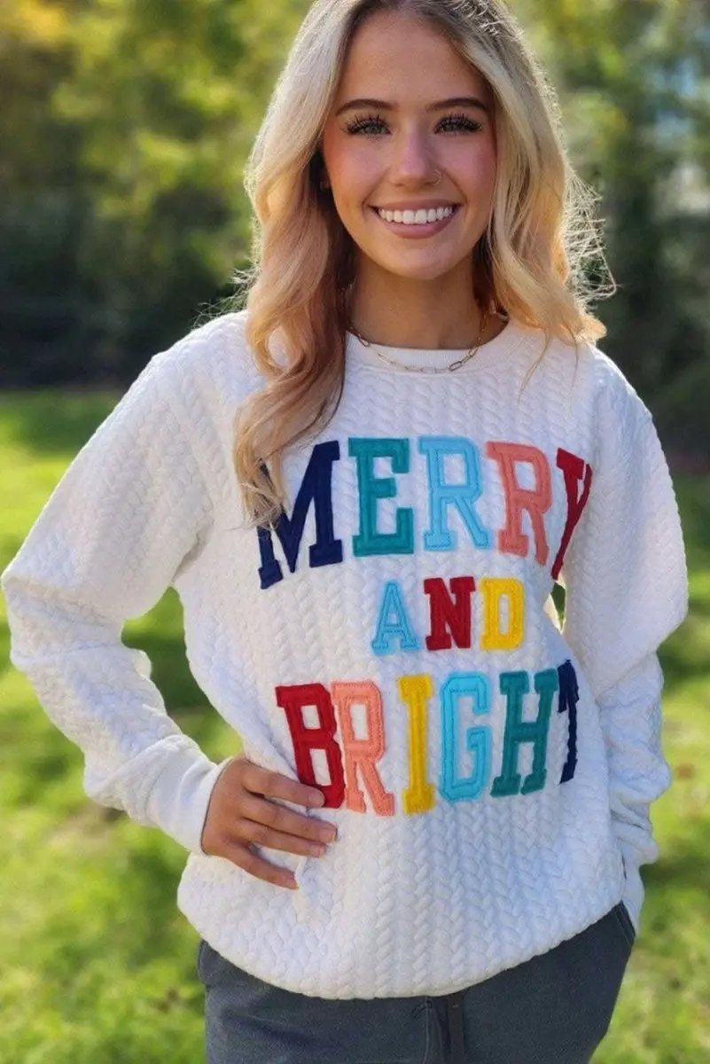 Sweatshirt - Cable Knit - Cozy Winter Essential