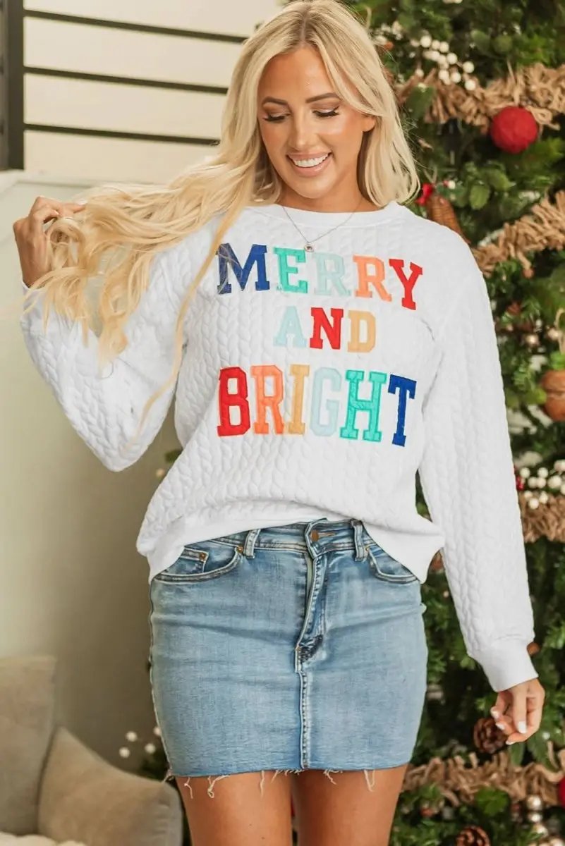 Sweatshirt - Cable Knit - Cozy Winter Essential