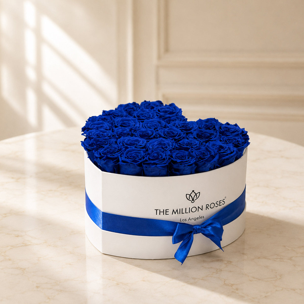 Caja Blanca Corazón | Rosas Azul Rey