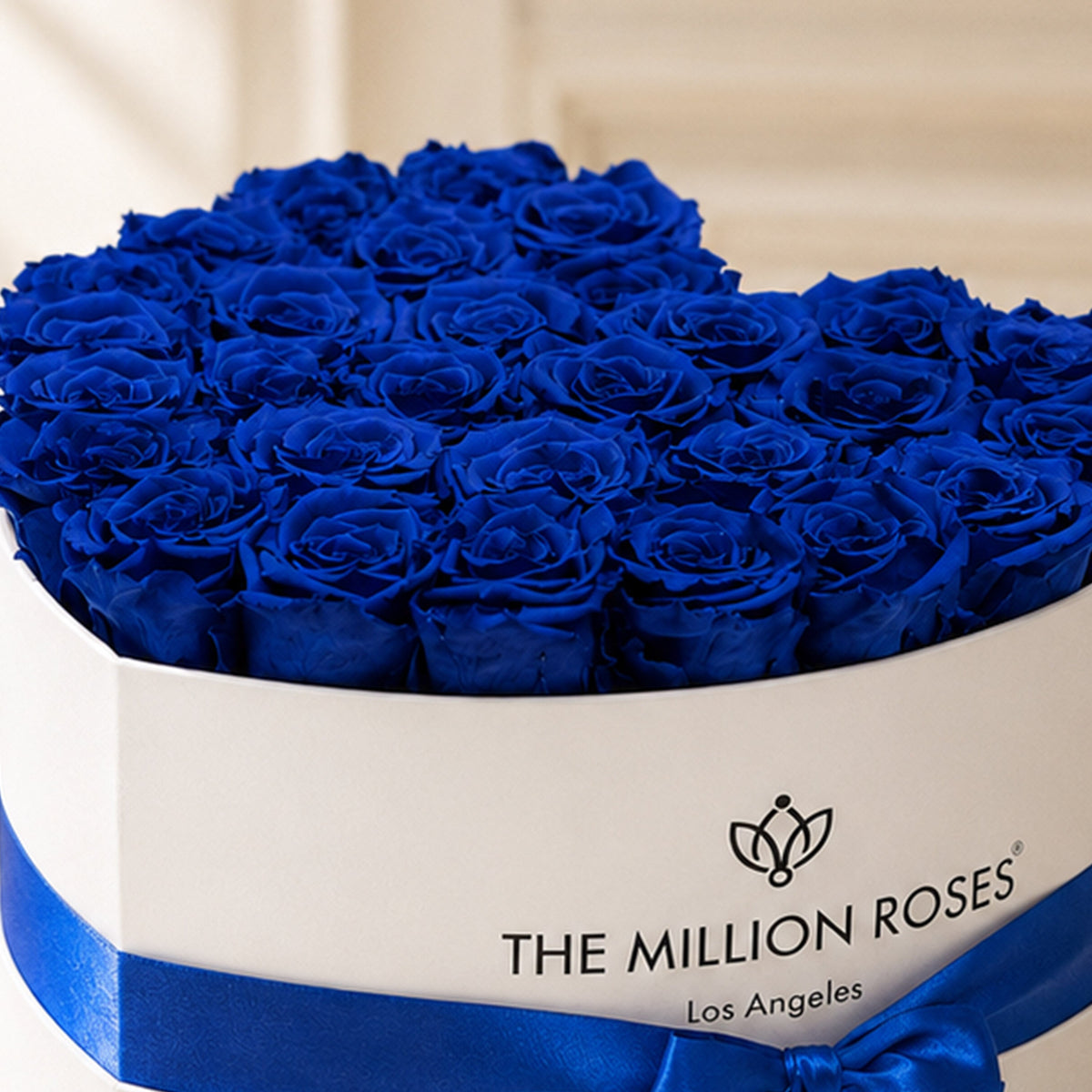 Caja Blanca Corazón | Rosas Azul Rey