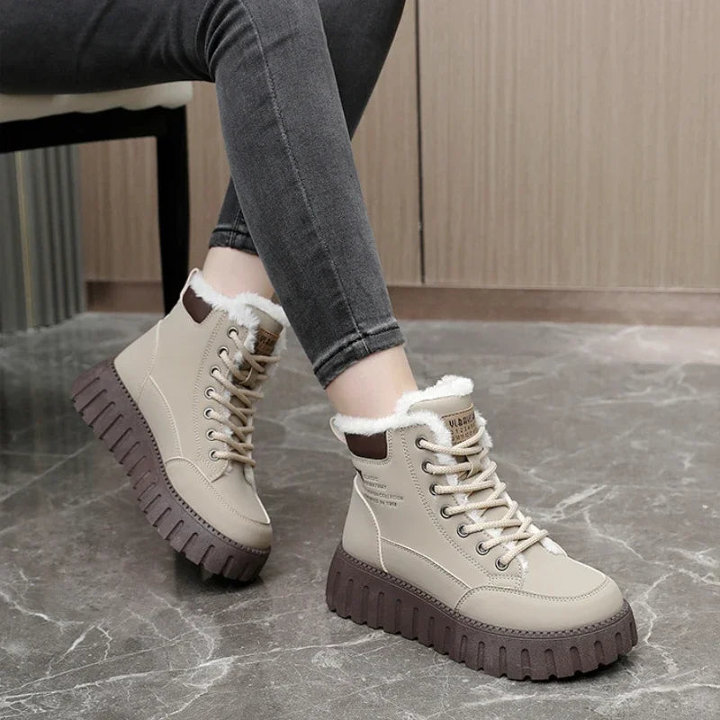 Botas de invierno para mujer, zapatos acolchados de diseño moderno, que mantienen el calor, más botas de nieve de felpa, zapatillas de deporte de piel para mujer, calzado de monopatín