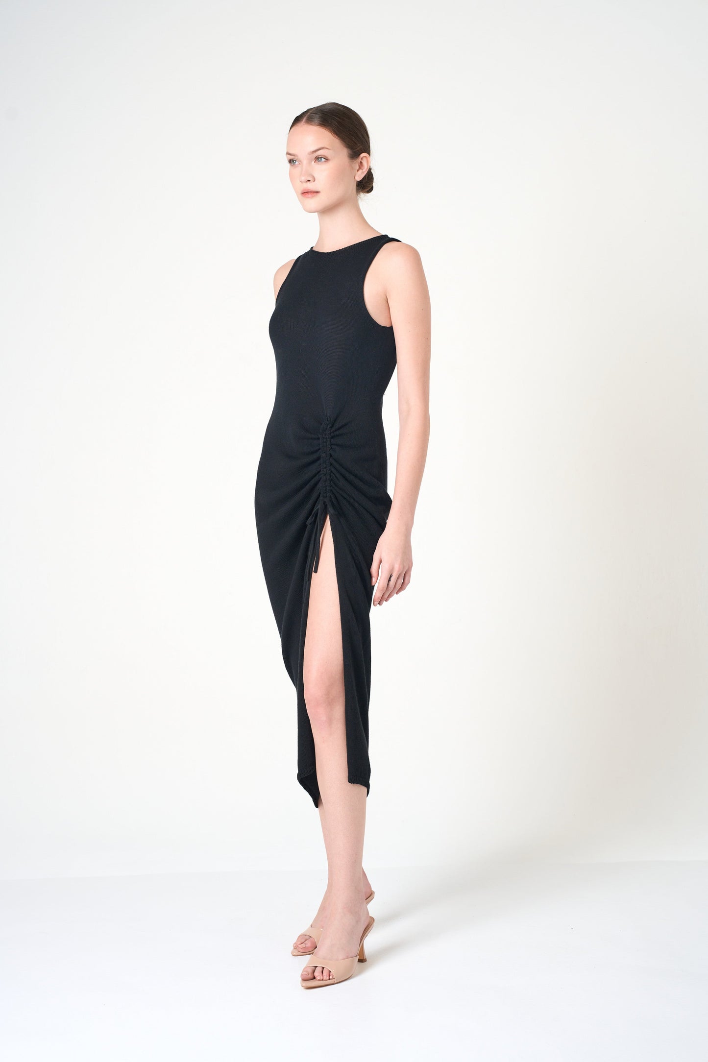 Vestido midi en negro