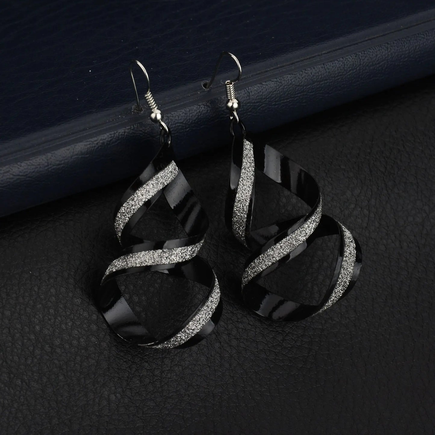 Pendientes y aretes de moda